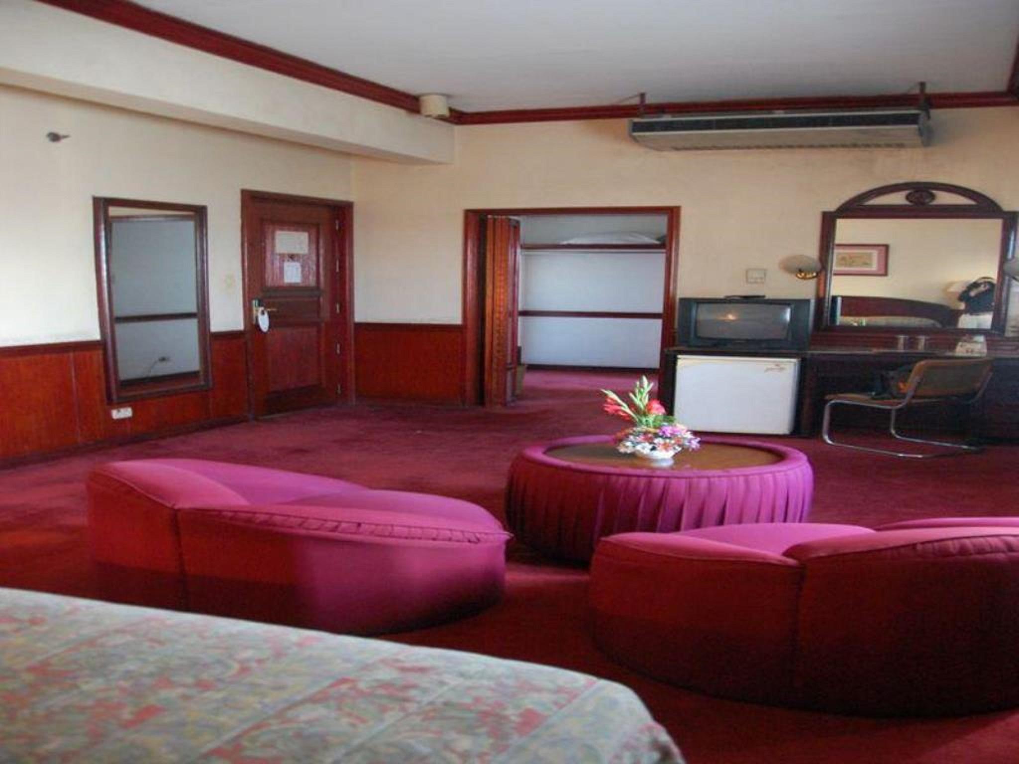 Great Eastern Hotel Quezon City Exterior foto